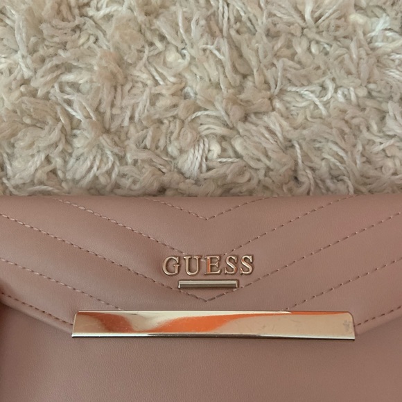Guess Wallet - Picture 3 of 5